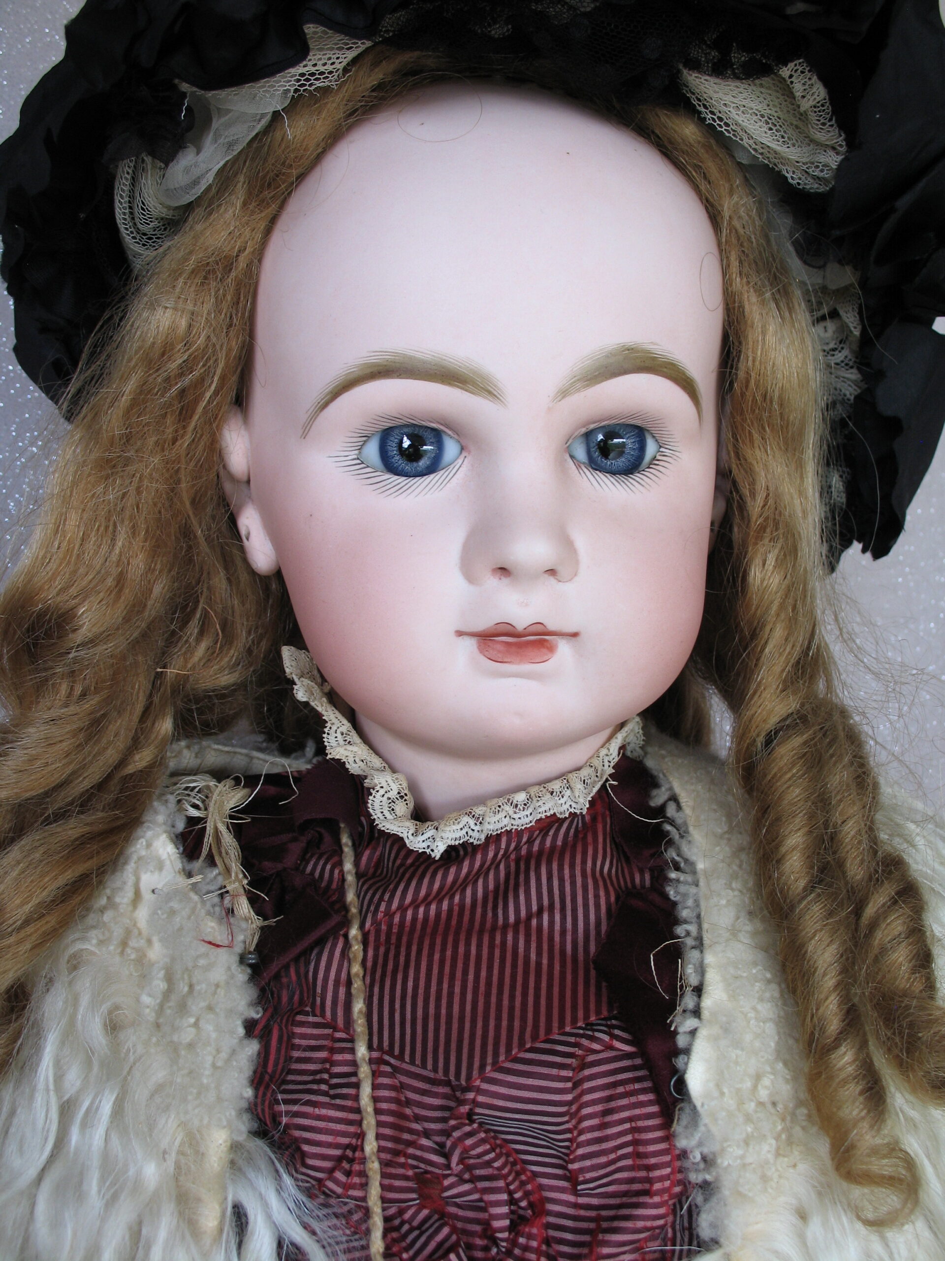 Abbingdon Auctions Australia | Online Antique Dolls & Toys Auctions